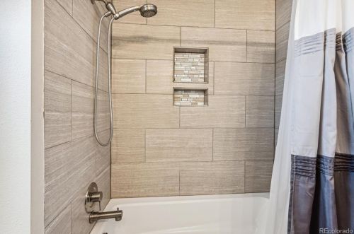 1964 Oswego Way, Aurora CO 80014-1188 exterior