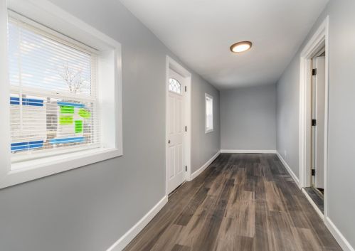 937 Drackert St, Hammond, IN 46320-2504