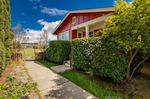 2488 England St, Chico, CA 95928-9466