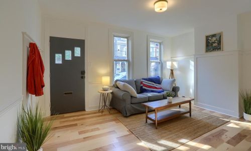 429 Pine St, Lancaster PA  17603-3355 exterior