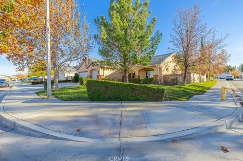 2104 Avenue, Lancaster, CA