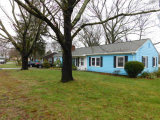 260 Diamond Hill Rd, Warwick RI  02886-6808 exterior