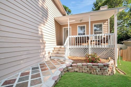649 Edwards Ct, Buford, GA 30518-5936