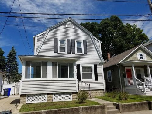 56 Stadden St, Providence, RI 02907-3548