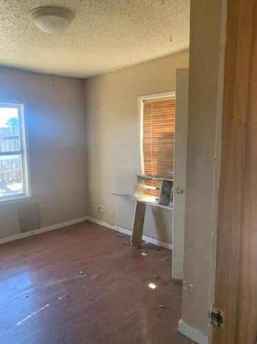 3209 Th, Austin TX  78702-1400 exterior