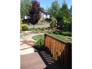795 Edgehill Dr, Estacada, OR 97023-9592