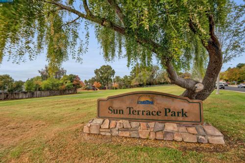 3676 Vancouver Way, Concord CA  94520-1436 exterior