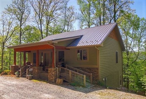 386 Fox Cove Rd, Boone, NC 28607-7820