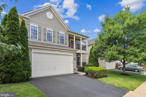 13841 Tarleton Ct, Gainesville, VA 20155-5900