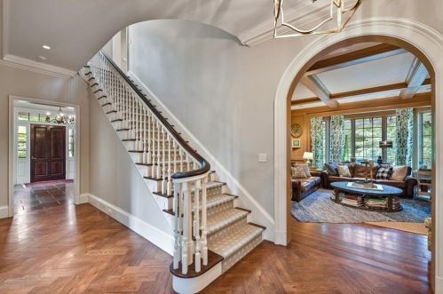 62 Brookhaven Dr, Atlanta GA  30319-1143 exterior