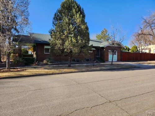 2227 Elizabeth St, Pueblo, CO 81003-1809