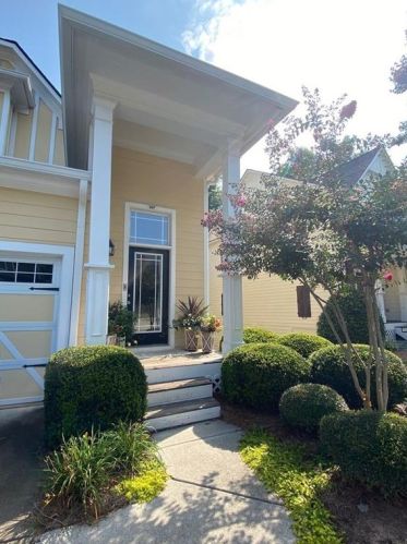 207 Oakview Dr, Holly Springs, GA 30114-1803