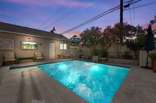 1215 Cordova Ave, Glendale CA  91207-1734 exterior