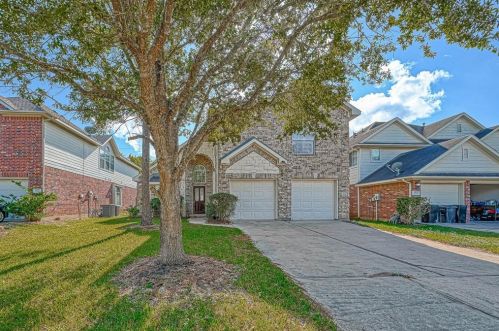 5610 Indigo Trails Dr, Richmond TX  77469-6238 exterior