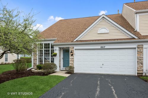 667 Charter Hall Dr, Palatine, IL 60067-8681