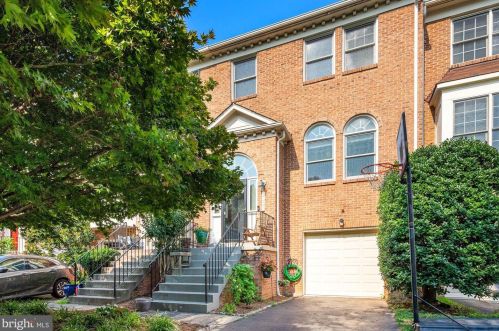 2057 Van Tuyl Pl, Falls Church, VA 22043-1700