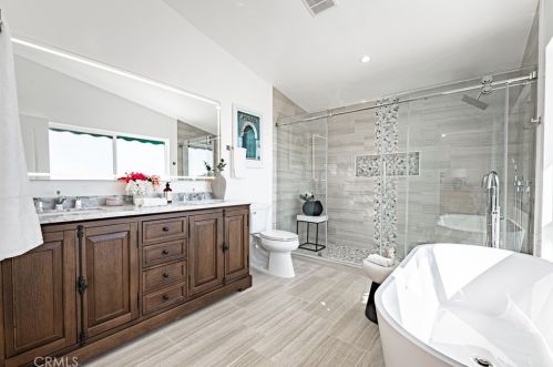 4 Goldenspur Ln, Palos Verdes Estates, CA 90275-6507