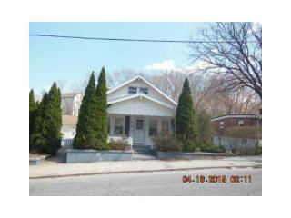 162 Transit St, Woonsocket, RI 02895-5871