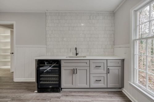170 Huntcliff Pt, Atlanta GA  30350-1601 exterior