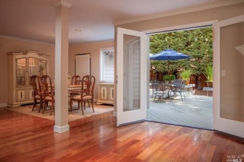 1 Biscayne Ct, San Rafael, CA 94901-1597