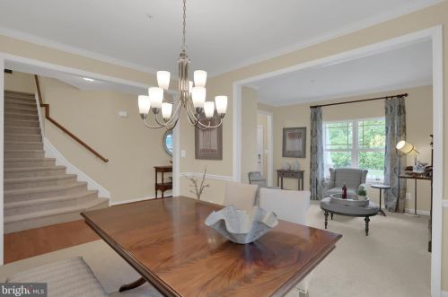 624 Castaway Dr, Greenbackville, VA 23356-2800