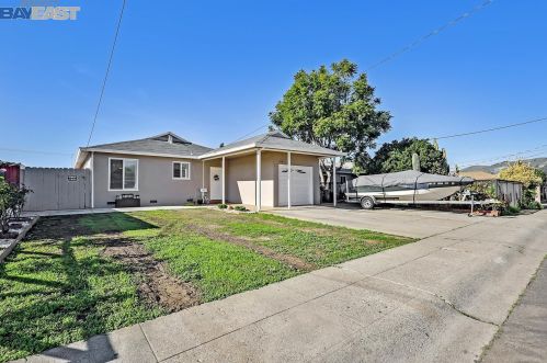 31957 Olean St, Hayward, CA 94544-8119