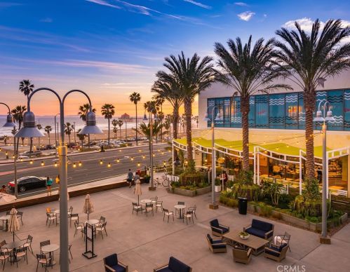 624 15th St, Huntington Beach CA  92648-4048 exterior