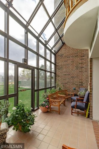 1181 Edgcumbe Rd, Saint Paul MN  55105-2831 exterior