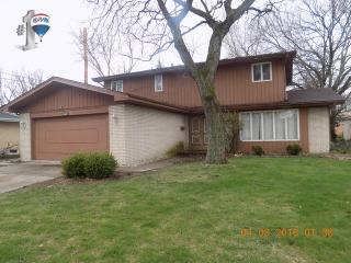 18316 Carpenter St, Homewood IL  60430-3532 exterior