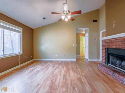 206 Bridgewood Dr, Conyers GA  30094-4206 exterior