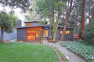 3042 Maiden Ln, Altadena, CA 91001-1727