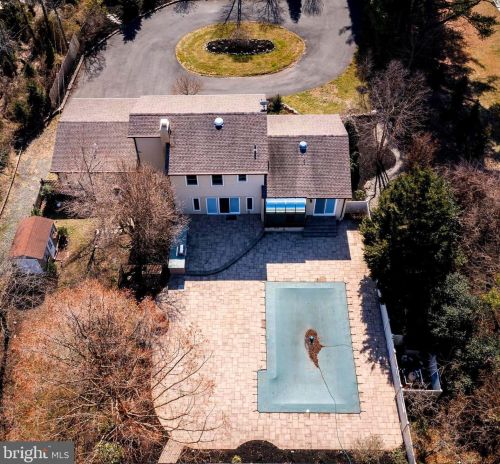 522 Mt Laurel Rd, Mount Laurel NJ  08054-9557 exterior