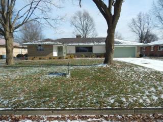 4214 Lawnview Dr, Columbus, OH 43214-2844