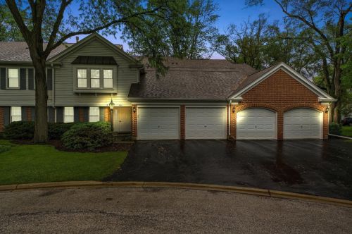 524 Loch Lomond Ln, Wheeling, IL 60070-3442