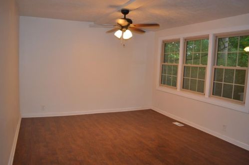 686 Peachtree Rd, Jefferson GA  30549-1558 exterior