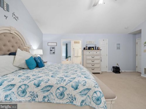 41 Cypress Point Ct, Charles Town WV  25414-3928 exterior