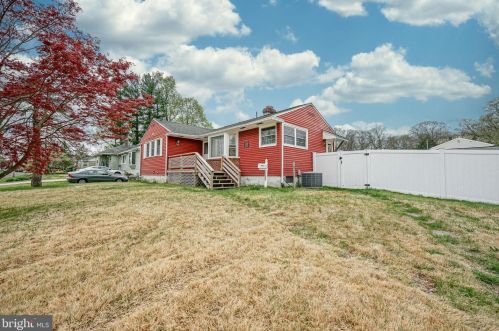 150 Linden Ave, Pitman, NJ 08071-2110