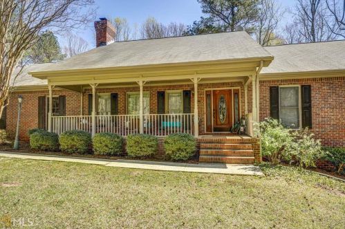 3306 Bold Spring Dr, Stockbridge, GA 30281-5669
