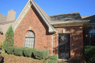 1636 Smokehouse Dr, Cordova, TN 38016-8548