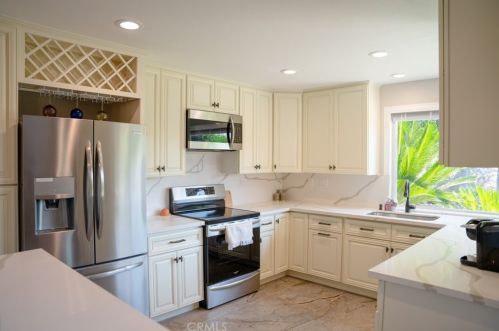 7151 Peralta Pl, Riverside CA  92509-6339 exterior