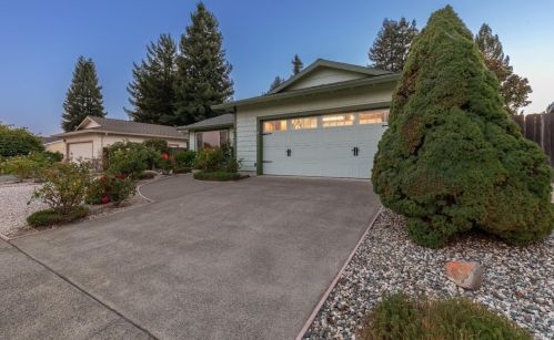 442 Eileen Dr, Sebastopol, CA 95472-3202