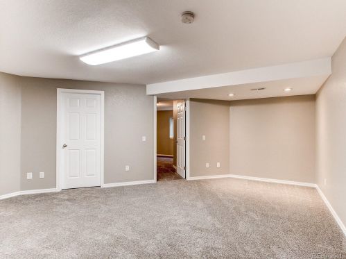 506 High Point Dr, Lakewood CO  80403 exterior