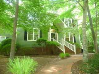 201 Westbury Dr, Chapel Hill NC  27516-9150 exterior