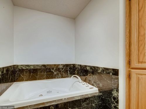 13179 Gemstone Ct, Saint Paul MN  55124-7686 exterior