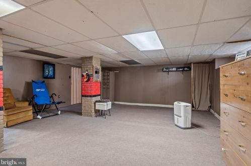 6729 Jackson St, Philadelphia PA  19135-2210 exterior