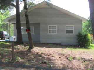 422 King St, Athens, TN 37303-3527