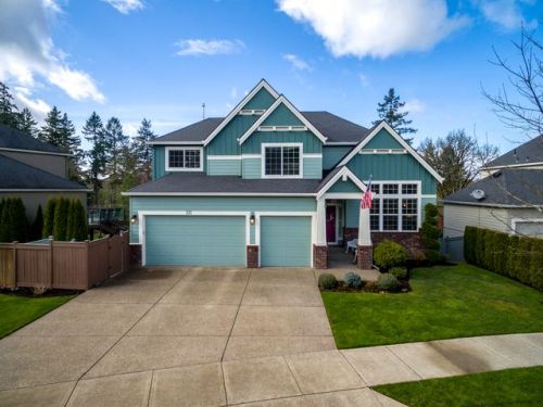 331 Ironwood Dr, Newberg, OR 97132-7468
