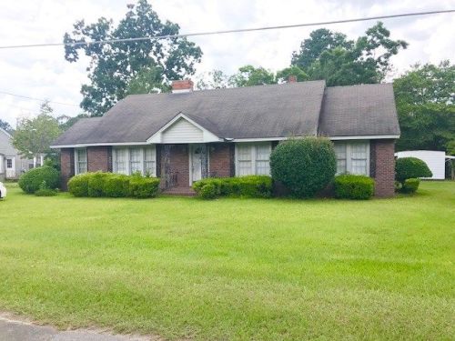 315 Residence St, Pelham, GA 31779-1539
