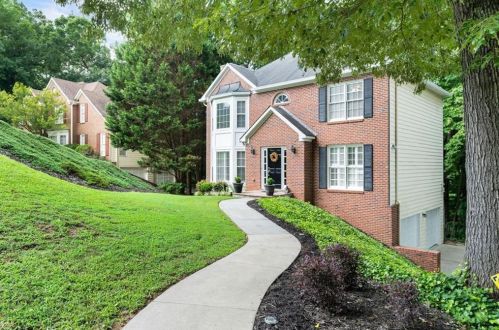 621 Summertree Ct, Mableton, GA 30126-1785