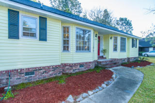 209 Canaberry Cir, Summerville SC  29483-3105 exterior